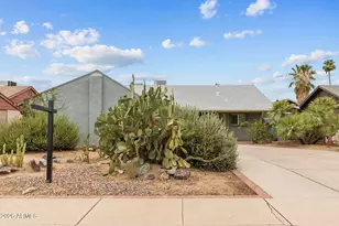 2745 E Larkspur Dr, Phoenix, AZ 85032 - Photo 5
