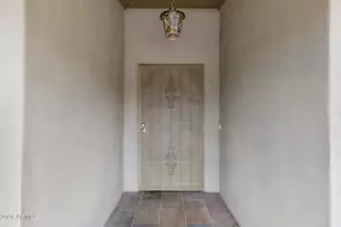 2745 E Larkspur Dr, Phoenix, AZ 85032 - Photo 9