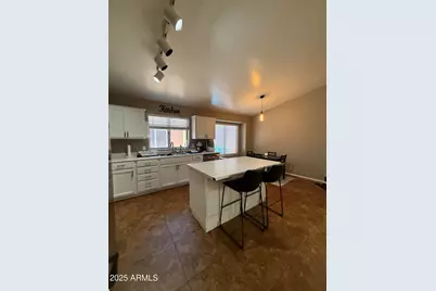 20023 N 22nd Place, Phoenix, AZ 85024 - Photo 7