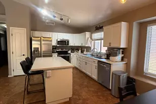 20023 N 22nd Pl, Phoenix, AZ 85024 - Photo 9