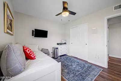 331 W Taro Lane, Phoenix, AZ 85027 - Photo 23