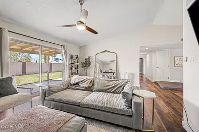 331 W Taro Lane, Phoenix, AZ 85027 - Photo 7