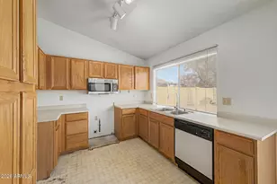1621 E Darrel Rd, Phoenix, AZ 85042 - Photo 11