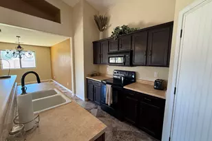 3346 S 256th Dr, Buckeye, AZ 85326 - Photo 3