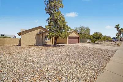 11915 N 79th Avenue, Peoria, AZ 85345 - Photo 5