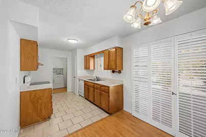 10216 W Ironwood Drive, Sun City, AZ 85351 - Photo 11