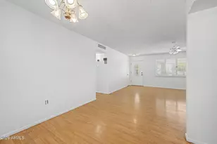10216 W Ironwood Dr, Sun City, AZ 85351 - Photo 9