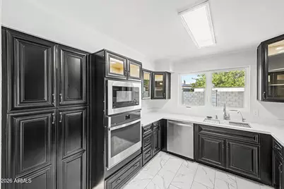 2846 W Villa Rita Drive, Phoenix, AZ 85053 - Photo 9