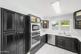2846 W Villa Rita Dr, Phoenix, AZ 85053 - Photo 9