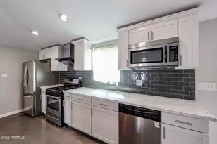 1034 E Elm St, Phoenix, AZ 85014 - Photo 3