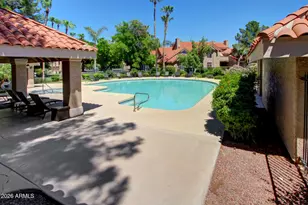 1633 E Lakeside Dr, Gilbert, AZ 85234 - Photo 39