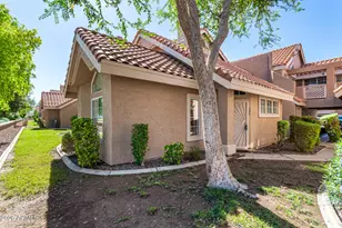 1633 E Lakeside Dr, Gilbert, AZ 85234 - Photo 1