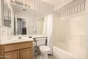 1633 E Lakeside Dr, Gilbert, AZ 85234 - Photo 11