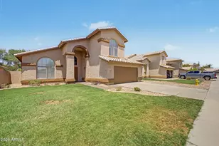 1848 E Aspen Way, Gilbert, AZ 85234 - Photo 3