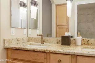 7027 N Scottsdale Rd, Paradise Valley, AZ 85253 - Photo 7