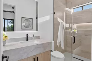 8214 E Hazelwood St, Scottsdale, AZ 85251 - Photo 49