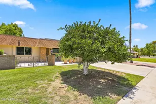 9705 W Sandstone Dr, Sun City, AZ 85351 - Photo 7