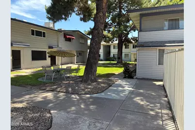 2551 W Rose Lane #A215, Phoenix, AZ 85017 - Photo 5
