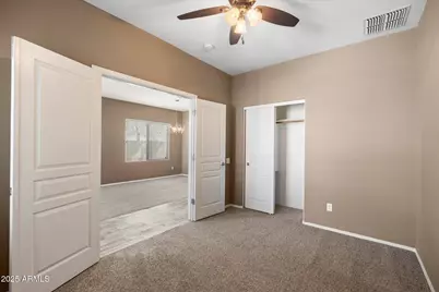 949 E Indian Wells Place, Chandler, AZ 85249 - Photo 7