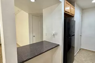1130 E Butler Dr, Phoenix, AZ 85020 - Photo 11