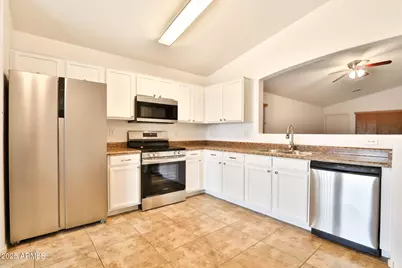 19002 N Toledo Avenue, Maricopa, AZ 85138 - Photo 7