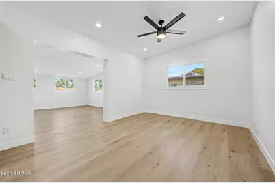 3850 E Poinsettia Drive, Phoenix, AZ 85028 - Photo 15