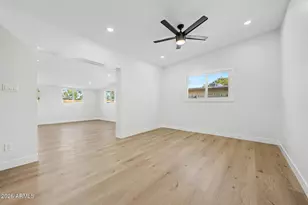 3850 E Poinsettia Dr, Phoenix, AZ 85028 - Photo 15