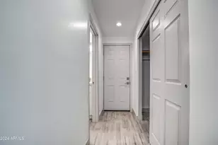 3135 N 34th St, Phoenix, AZ 85018 - Photo 17