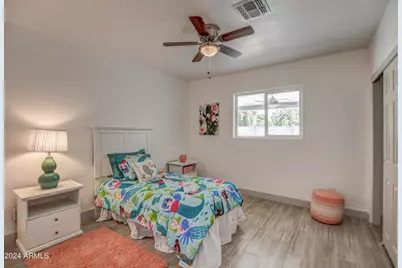 3135 N 34th Street, Phoenix, AZ 85018 - Photo 11