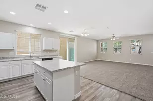 3721 S 54th Ln, Phoenix, AZ 85043 - Photo 9