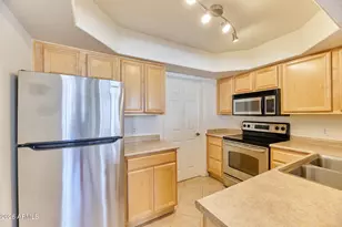 17017 N 12th St, Phoenix, AZ 85022 - Photo 5