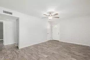 1118 S McClintock Dr, Tempe, AZ 85281 - Photo 7