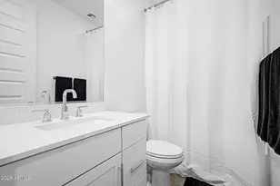 5913 S 25th Ln, Phoenix, AZ 85041 - Photo 37