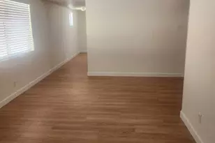 9011 S 7th Ave, Phoenix, AZ 85041 - Photo 13