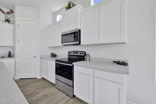 17965 N Stonebluff Rd, Maricopa, AZ 85139 - Photo 21