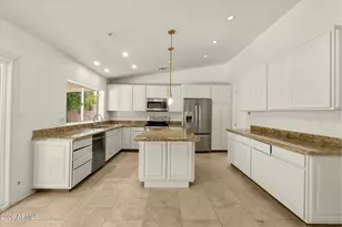 4555 E Tierra Buena Ln, Phoenix, AZ 85032 - Photo 15
