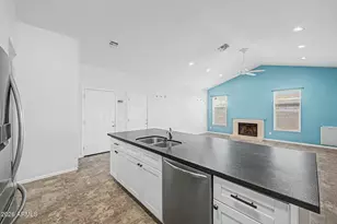 8556 W Charter Oak Rd, Peoria, AZ 85381 - Photo 13