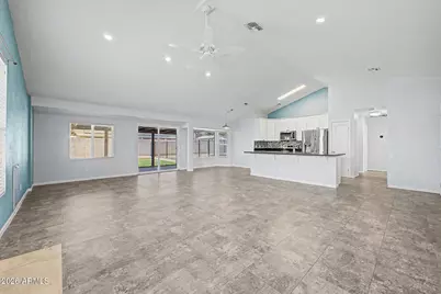 8556 W Charter Oak Road, Peoria, AZ 85381 - Photo 7