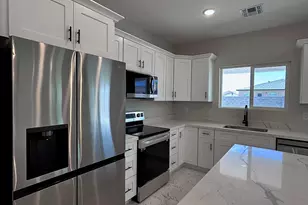 12267 W Cabrillo Dr, Arizona City, AZ 85123 - Photo 11