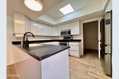 237 W Denton Lane, Phoenix, AZ 85013 - Photo 25