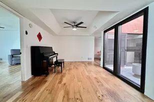 237 W Denton Ln, Phoenix, AZ 85013 - Photo 17