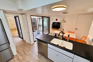 237 W Denton Ln, Phoenix, AZ 85013 - Photo 35