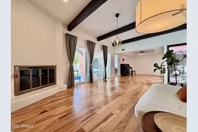 237 W Denton Lane, Phoenix, AZ 85013 - Photo 15