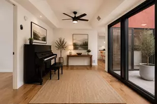 237 W Denton Ln, Phoenix, AZ 85013 - Photo 25