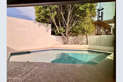 237 W Denton Lane, Phoenix, AZ 85013 - Photo 39