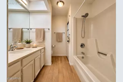 237 W Denton Lane, Phoenix, AZ 85013 - Photo 13