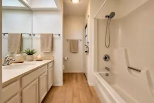 237 W Denton Ln, Phoenix, AZ 85013 - Photo 13