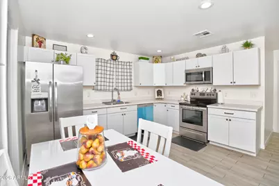 7714 W Osborn Road, Phoenix, AZ 85033 - Photo 17