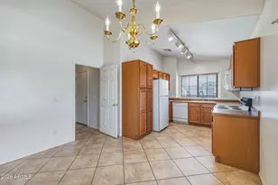 15962 W Acapulco Ln, Surprise, AZ 85379 - Photo 9
