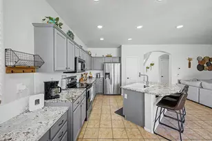 13355 W Mauna Loa Ln, Surprise, AZ 85379 - Photo 13